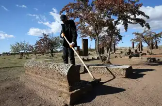 Ahlat'ta Tarihi Mezarlıkta 91 Yeni Keşif!