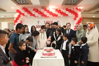 Ahlat'ta Engelsiz Sanat Sergisi