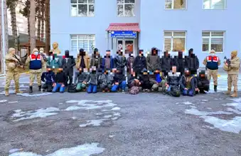 Bitlis'te 24 Kaçak Afgan Göçmen Yakalandı