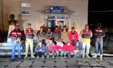 Bitlis'te Kaçak Göçmen Operasyonu: 9 Afgan Yakalandı, 4 Tutuklama