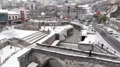 Doğu Anadolu'nun Kış Masalı: Tarihi Şehir Beyaz Örtüyle Büyülüyor