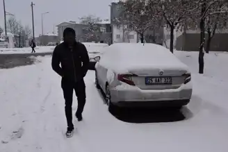 Doğu Anadolu Bölgesinde Yoğun Kar Yağışı: 77 Köy Yolu Kapandı