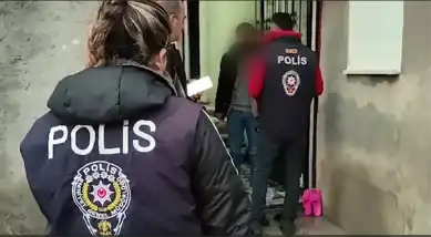 Bitlis'te Çocuk Pornografisi Operasyonu: 6 Gözaltı