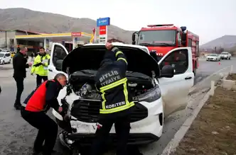 Bitlis'te Para Nakil Aracı Kazası: 3 Yaralı