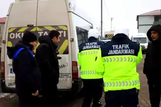 Bitlis Güroymak'ta Öğrenci Servisleri Denetlendi