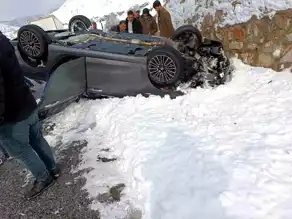 Bitlis'te Takla Atan Otomobilde 2 Yaralı