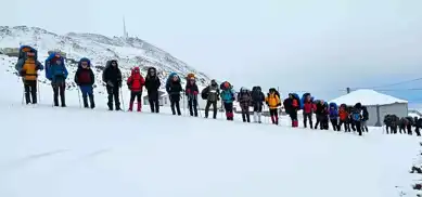 Süphan Dağı Zirvesi Olumsuz Hava Şartları Yüzünden Erişilemedi