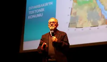 Prof. Görür'den Diyarbakır'a Deprem Uyarısı