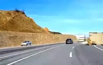 Tatvan'da Tır Kazası: İki Yaralı