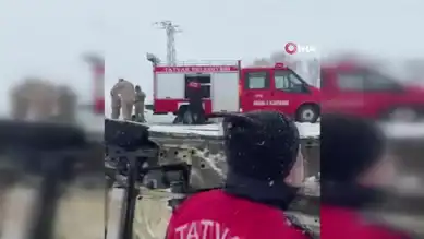 Tatvan'da Trafik Kazası: 4 Yaralı