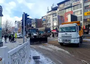 Doğu Anadolu'da Yollar Kapandı!