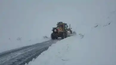 Doğu Anadolu'da Yollar Kapandı!