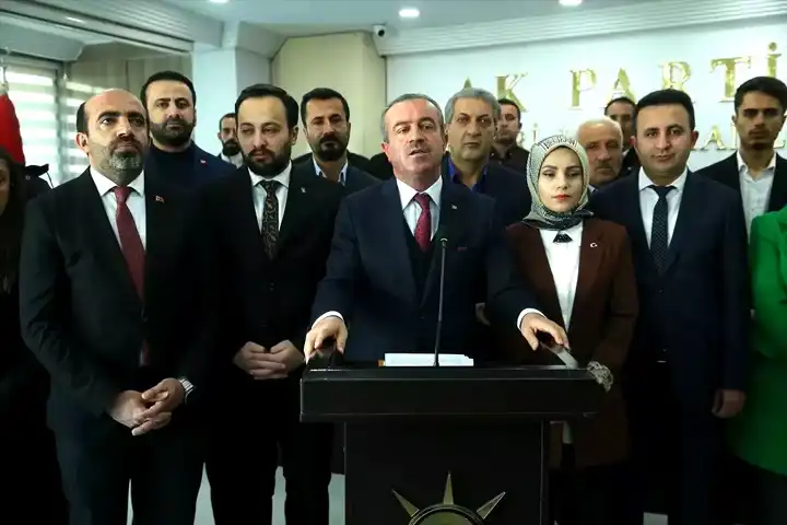 AK Parti, 8. Büyük Kongre'ye Hakkari ve Bitlis'i Davet Etti