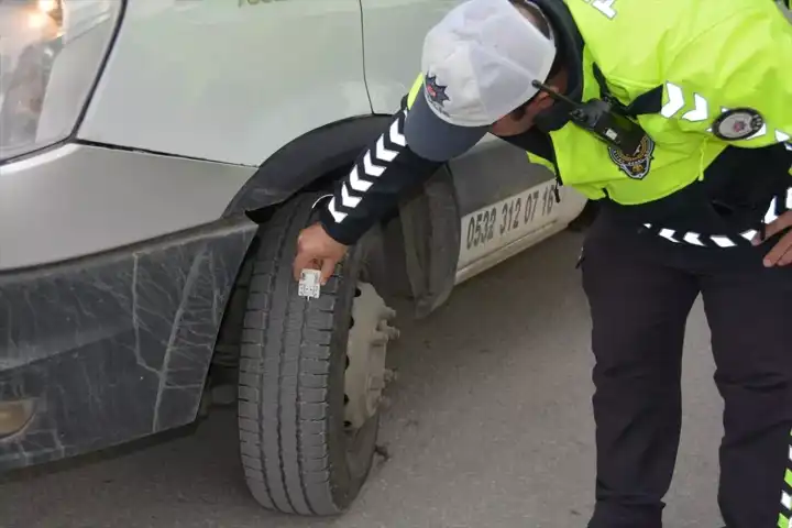Doğu Anadolu Bölgesinde Kış Lastiği Denetimi