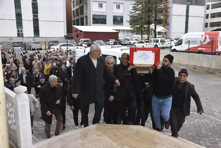 Bitlis'te İki Güvenlik Korucusu Hayatını Kaybetti