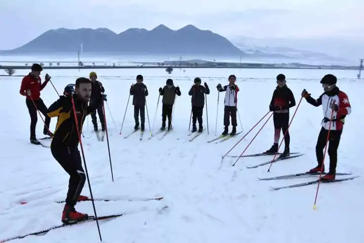 Doğu Anadolu'da Kayaklı Koşu Antrenmanları Başladı