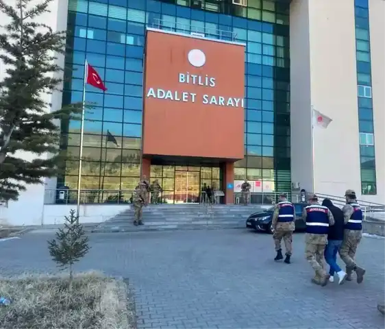 Bitlis'te Suriyeli PKK/YPG'li Terörist Yakalandı