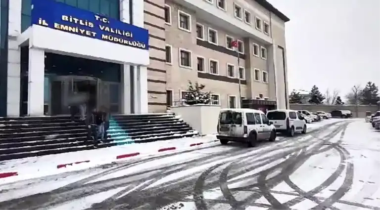 Bitlis'te 5 Kilo Metamfetamin Operasyonu: 2 Gözaltı