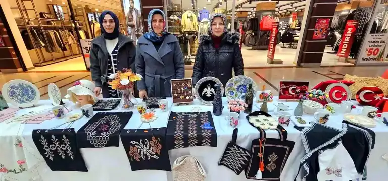 Tatvan'da El Emeği Ürünleri Sergisi