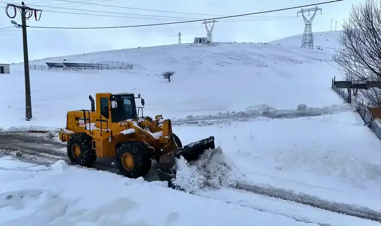 Van ve Bitlis'te Karla Mücadele